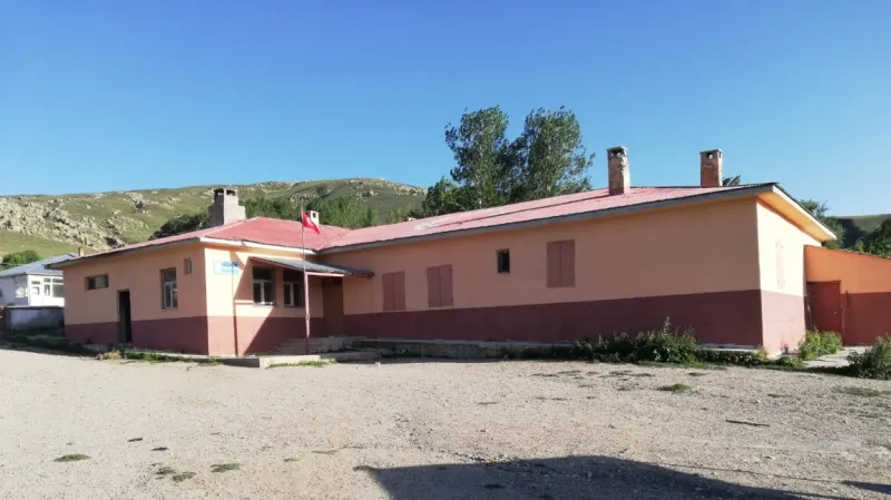 Taşlıçay Kumlubucak İlkokulu - Taşlıçay ilkokulları