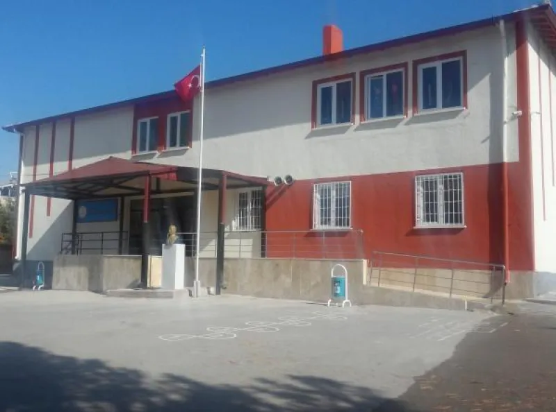 Merkez Laleli İlkokulu - Merkez ilkokulları