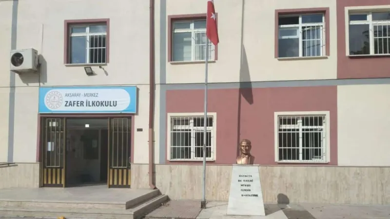 Merkez Zafer İlkokulu - Merkez ilkokulları