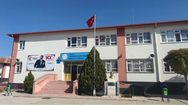 Merkez Topakkaya Şehit Erdal Akbulut İlkokulu - Merkez ilkokulları