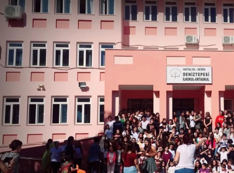 Serik Deniztepesi İlkokulu - Serik ilkokulları