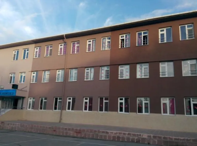 Edremit İstiklal İlkokulu - Edremit ilkokulları