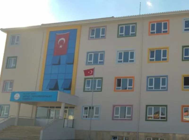 Edremit Mithat-Fethi Büyükdalgıç İlkokulu - Edremit ilkokulları