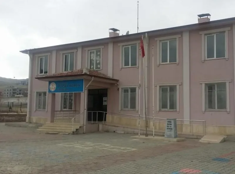 Beşiri Veysel Karani İlkokulu - Beşiri ilkokulları