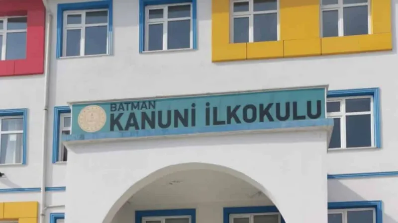 Merkez Kanuni İlkokulu - Merkez ilkokulları