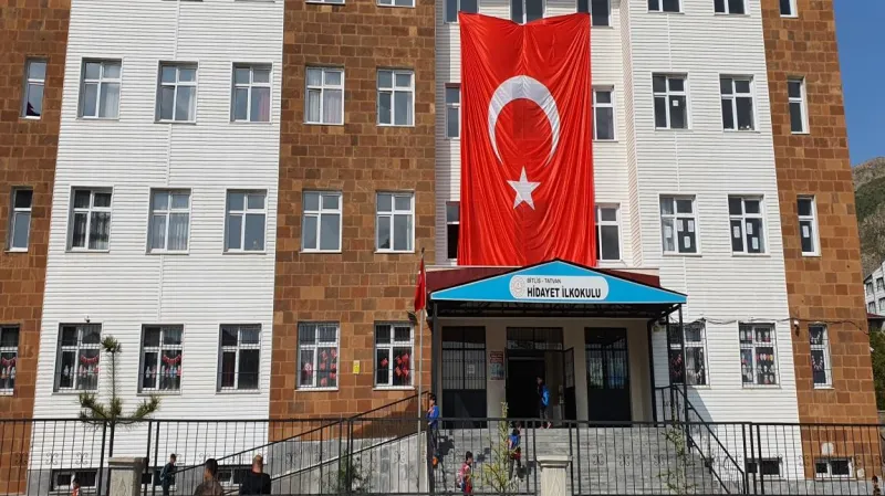 Tatvan Hidayet İlkokulu - Tatvan ilkokulları