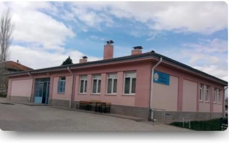 Merkez Kayaaltı İlkokulu - Merkez ilkokulları