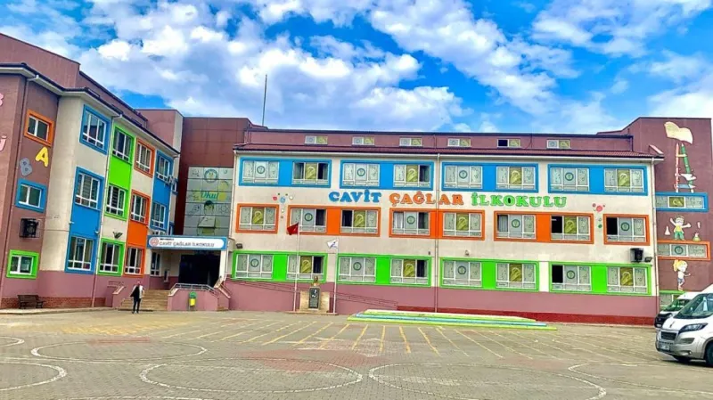 Osmangazi Osmangazi Cavit Çağlar İlkokulu - Osmangazi ilkokulları