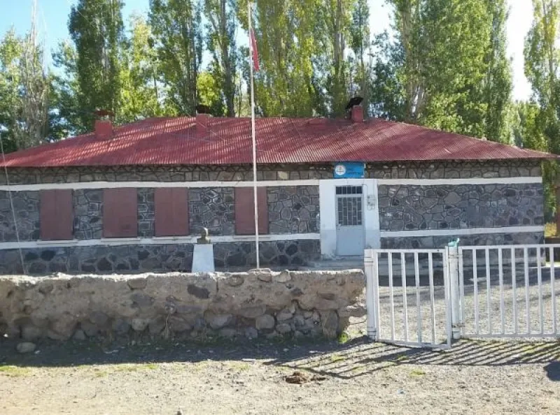 Aziziye Tinazli İlkokulu - Aziziye ilkokulları