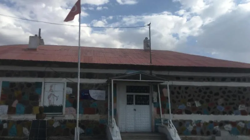 Aziziye Yarimca İlkokulu - Aziziye ilkokulları