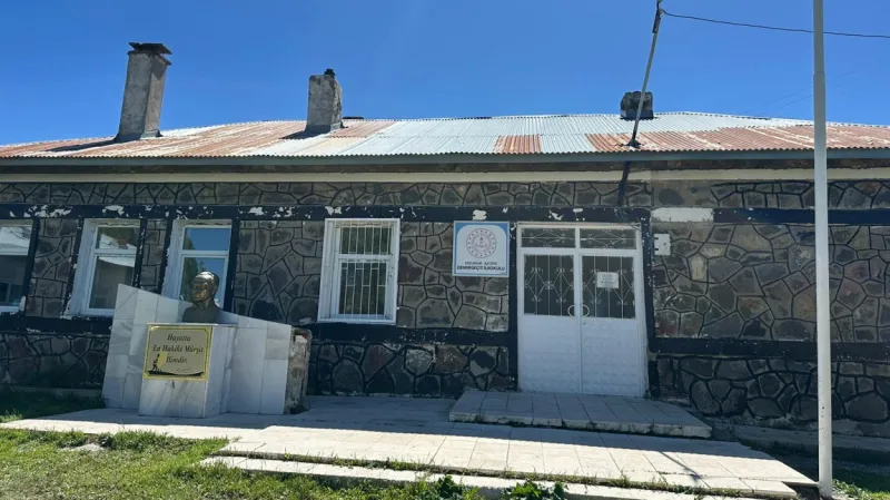 Aziziye Demirgeçit İlkokulu - Aziziye ilkokulları