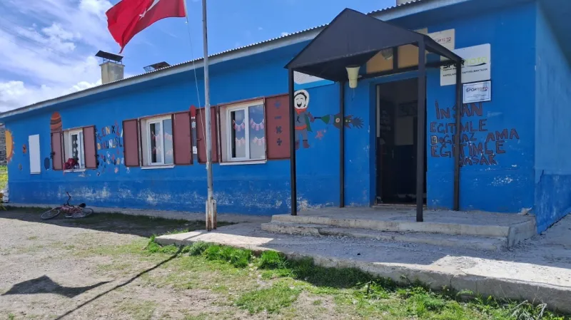 Çat Aşağı Çat İlkokulu - Çat ilkokulları