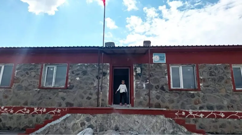 Horasan Karapınar İlkokulu - Horasan ilkokulları