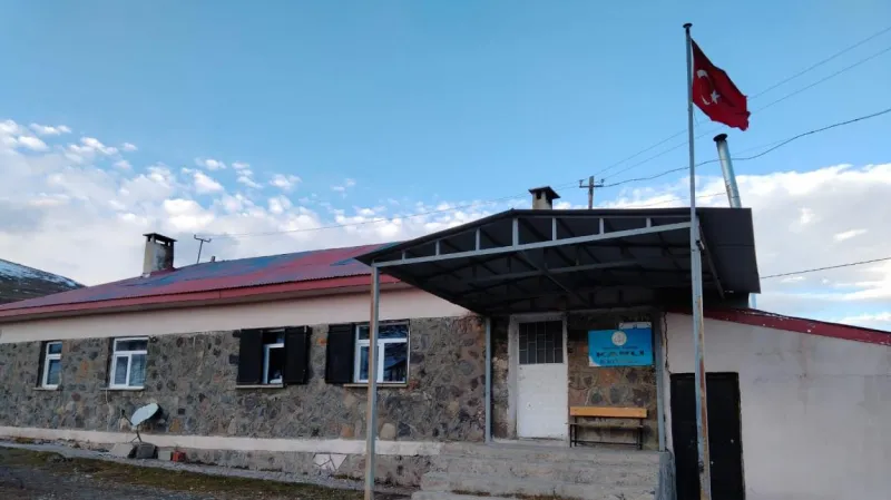Tortum Karlı İlkokulu - Tortum ilkokulları