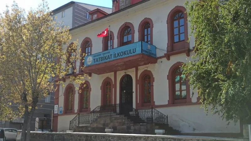 Yakutiye Tatbikat İlkokulu - Yakutiye ilkokulları