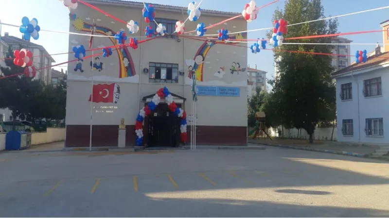 Tepebaşı Avukat Mail Büyükerman İlkokulu - Tepebaşı ilkokulları