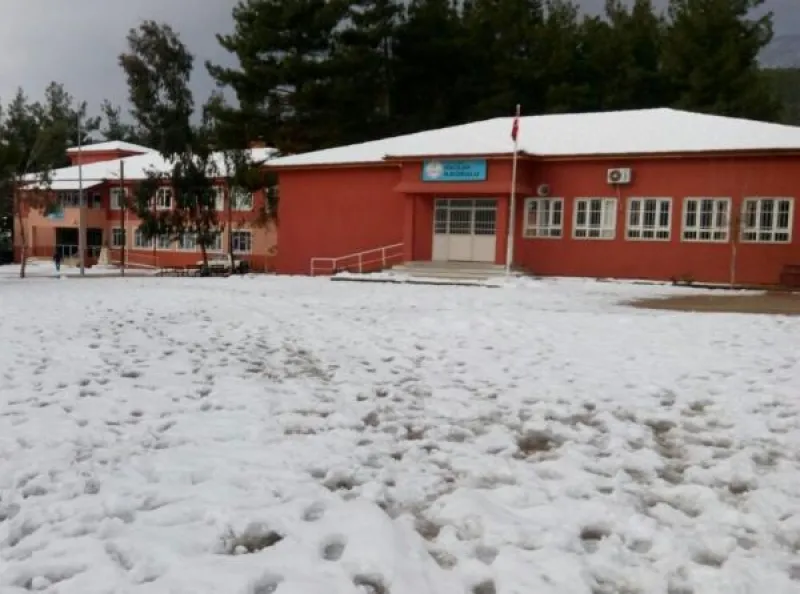 Hassa Hacılar İlkokulu - Hassa ilkokulları