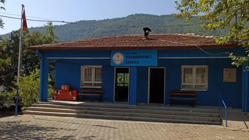 Hassa Yukarı Karafakılı İlkokulu - Hassa ilkokulları