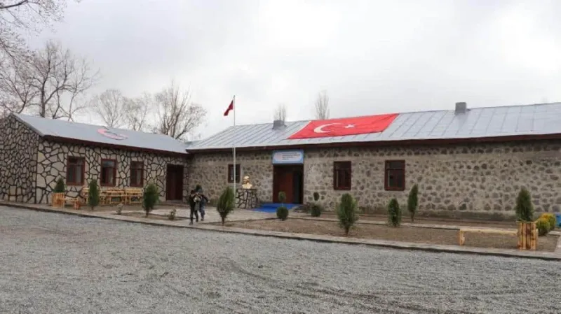 Karakoyunlu Cennetabat Şht. Havacı Er Nurettin Manaz İlkokulu - Karakoyunlu ilkokulları