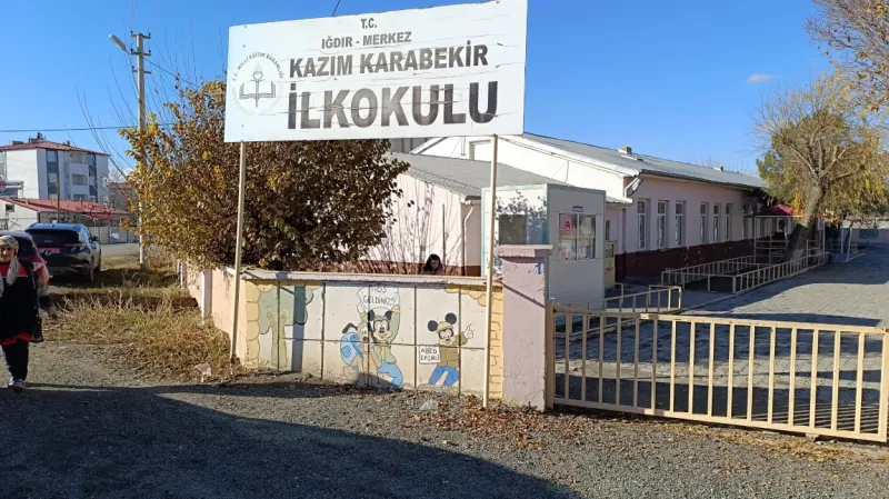 Merkez Kazım Karabekir İlkokulu - Merkez ilkokulları