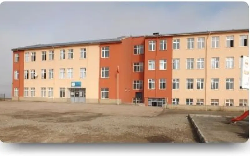 Merkez Kervansaray İlkokulu - Merkez ilkokulları