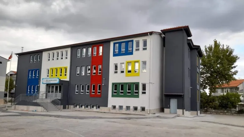 Merkez Şehit Sezgin Uludağ İlkokulu - Merkez ilkokulları