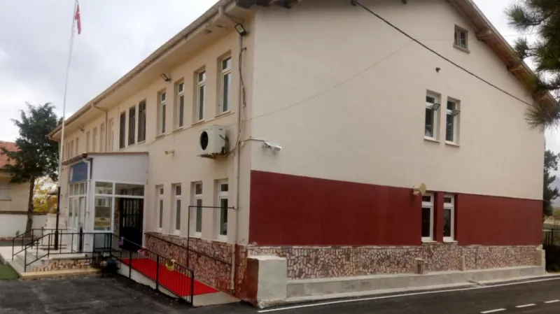 Merkez Yakaören İlkokulu - Merkez ilkokulları