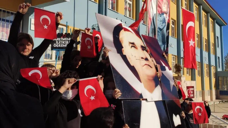 Merkez Öğretmenler İlkokulu - Merkez ilkokulları