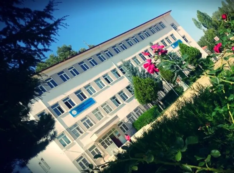 Yalvaç Hüyüklü Şehit Aytaç Usta İlkokulu - Yalvaç ilkokulları