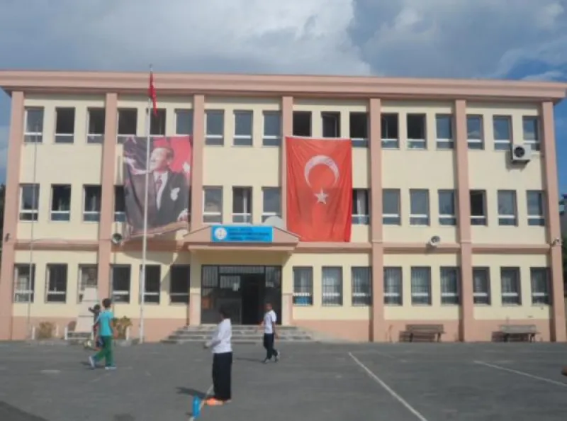 Arnavutköy Karaburun İlkokulu - Arnavutköy ilkokulları