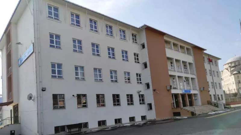 Küçükçekmece Orhan Saral İlkokulu - Küçükçekmece ilkokulları