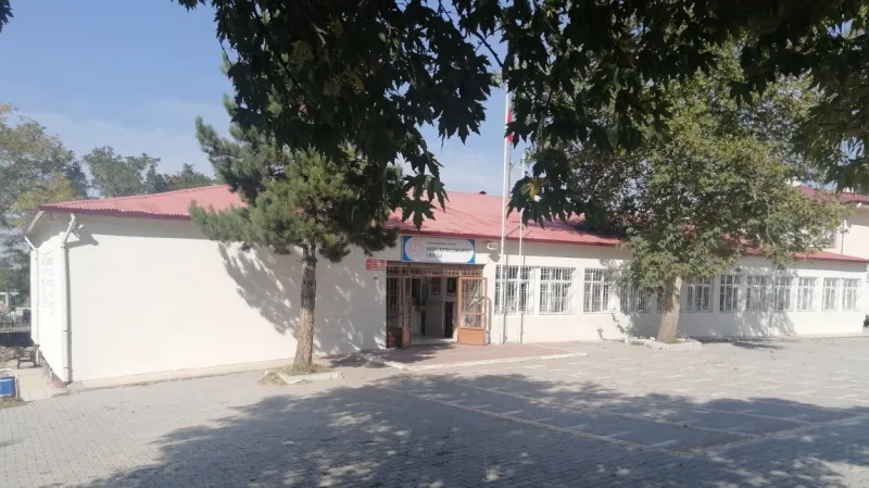 Elbistan Karaelbistan Cumhuriyet İlkokulu - Elbistan ilkokulları