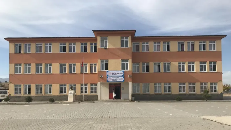 Göksun Tombak Şehit Osman Sarıca İlkokulu - Göksun ilkokulları