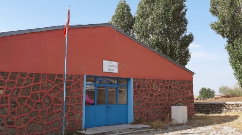 Arpaçay Taşdere 70. Yıl İlkokulu - Arpaçay ilkokulları