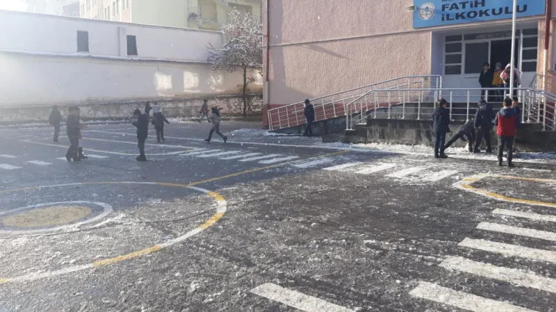 Yahyalı Fatih İlkokulu - Yahyalı ilkokulları