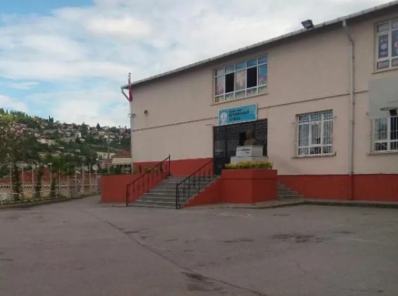 İzmit Ertuğrulgazi İlkokulu - İzmit ilkokulları