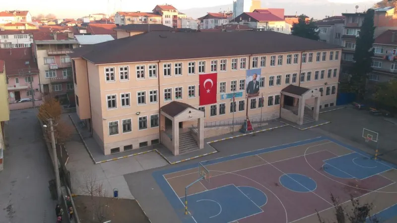 İzmit Fevzi Çakmak İlkokulu - İzmit ilkokulları