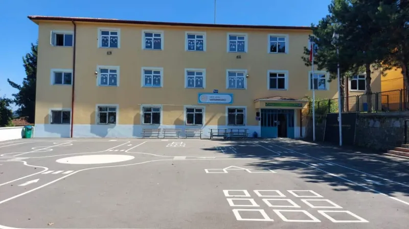 Kartepe Suadiye Barbaros İlkokulu - Kartepe ilkokulları