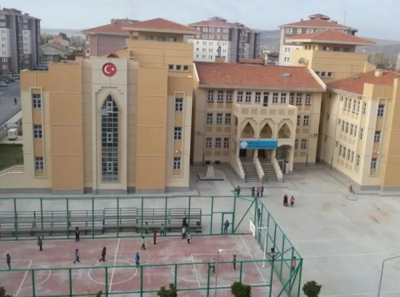 Ilgın Toki̇ 15 Temmuz Şehi̇tleri̇ İlkokulu - Ilgın ilkokulları