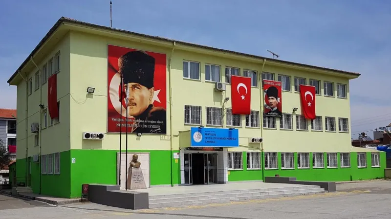 Salihli Kurtuluş Fevzi Lütfü Karaosmanoğlu İlkokulu - Salihli ilkokulları