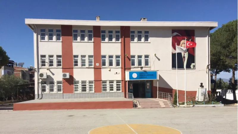 Salihli İbrahim Akkayan İlkokulu - Salihli ilkokulları