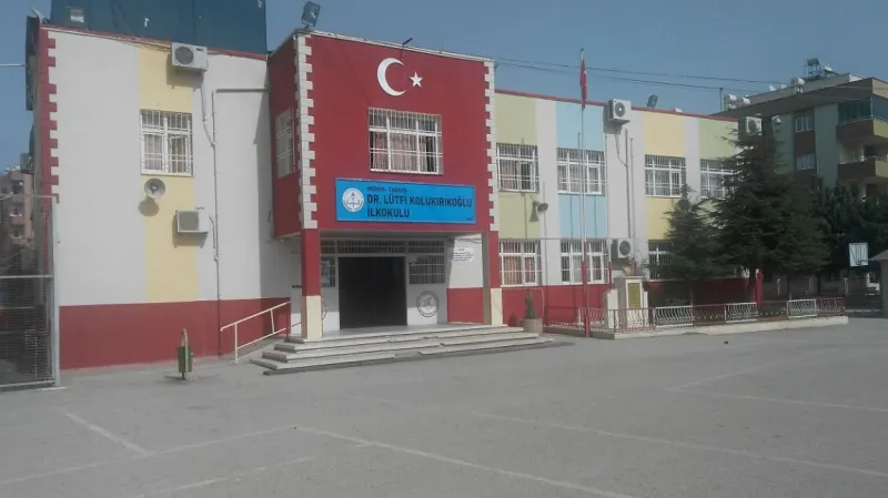 Tarsus Dr.lütfi Kolukırıkoğlu İlkokulu - Tarsus ilkokulları