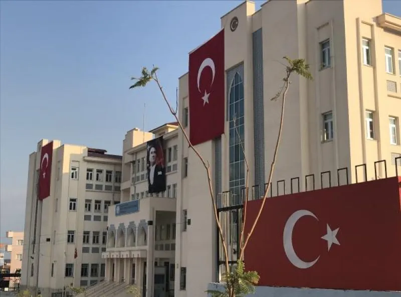 Tarsus Tarsus Şehi̇t Cemre Sali̇h Gözen İlkokulu - Tarsus ilkokulları