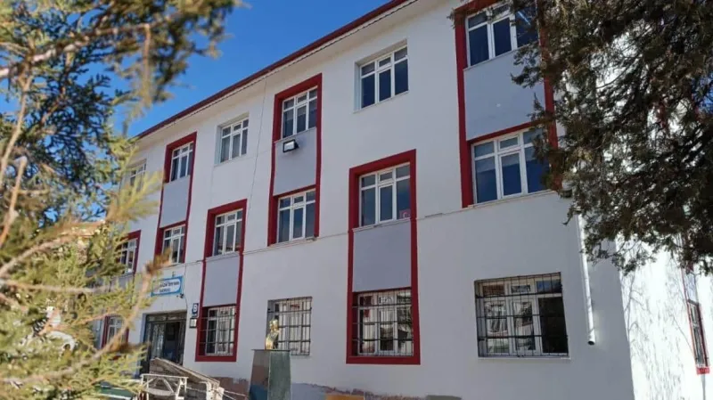 Merkez Hazım Tepeyran İlkokulu - Merkez ilkokulları