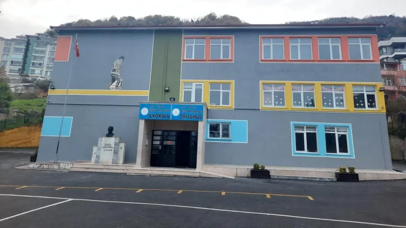 Altınordu Yeşilyurt Ahmet Karlıbel İlkokulu - Altınordu ilkokulları