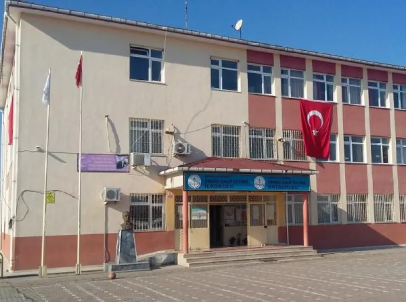 Çarşamba Ömerli Galip Öztürk İlkokulu - Çarşamba ilkokulları