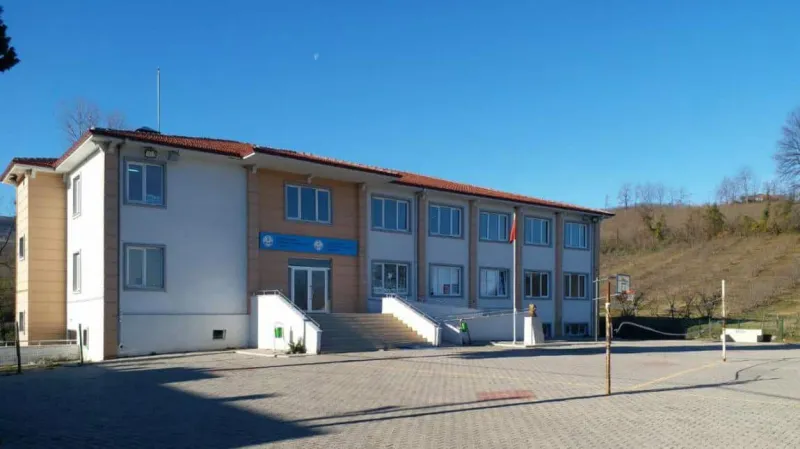 Tekkeköy Tekkeköy Sarıyurt Ali Osman Gür İlkokulu - Tekkeköy ilkokulları