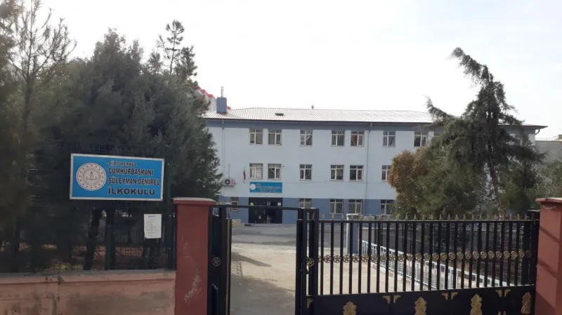 Merkez Cumhurbaşkanı Süleyman Demirel İlkokulu - Merkez ilkokulları