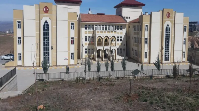 Merkez Toki̇ Osman Gazi İlkokulu - Merkez ilkokulları