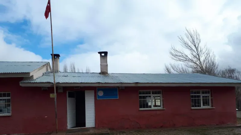 Yıldızeli Orta Çakmak İlkokulu - Yıldızeli ilkokulları